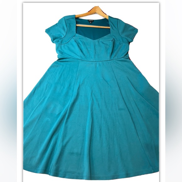 TORRID 1 Short Sleeves BLUE DRESS KNIT A LINE midi Sweetheart neck, Flared Skirt - Picture 11 of 14